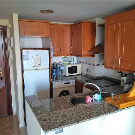 Apartmán Apartamento Cerca De La Playa Y Bien Comunicado *