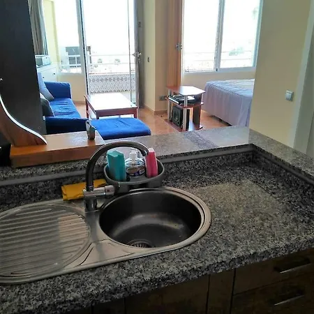 Apartamento Cerca De La Playa Y Bien Comunicado * Torremolinos