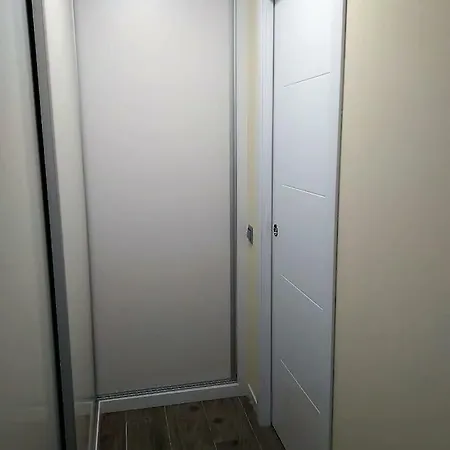 Apartamento Cerca De La Playa Y Bien Comunicado