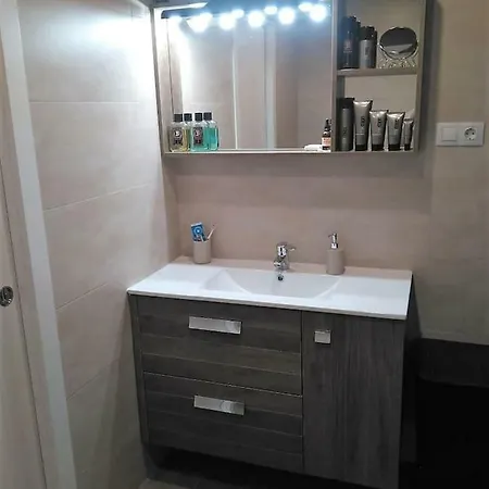 Apartamento Cerca De La Playa Y Bien Comunicado Apartmán *